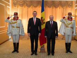 Moldovan president receives accreditation letters from three ambassadors