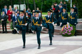 Moldovan president commemorates World War II victims