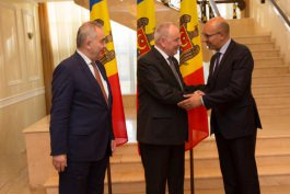 Moldovan president meets co-heads of European Action Group for Moldova