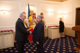 Președintele Timofti a înmânat distincții de stat, în cadrul unei ceremonii oficiale