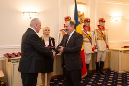 Președintele Timofti a înmânat distincții de stat, în cadrul unei ceremonii oficiale