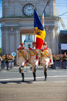 Președintele Nicolae Timofti: Sunt fericit, la fel ca toți cetățenii noștri care trăiesc cu sentimentul de libertate și independență