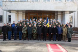 Președintele Timofti a participat la ceremonia de detașare a unui nou contingent al Armatei Naționale în misiunea KFOR 