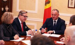 Președintele Republicii Moldova, Igor Dodon, s-a întîlnit cu ambasadorii statelor membre ale Uniunii Europene, acreditați în Republica Moldova