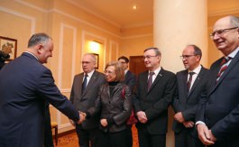 Președintele Republicii Moldova, Igor Dodon, s-a întîlnit cu ambasadorii statelor membre ale Uniunii Europene, acreditați în Republica Moldova