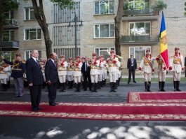 President Nicolae Timofti had a meeting with the Romanian President, Traian Basescu