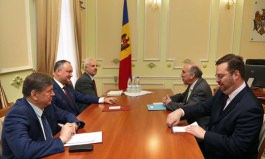 Igor Dodon s-a întîlnit cu Ambasadorul SUA la Chișinău