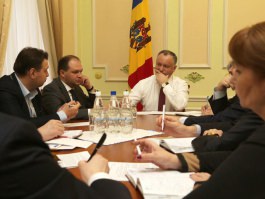 Președintele Igor Dodon a prezidat o ședință de lucru cu privire la contractul de concesiune semnat de Guvernul RM și o companie din SUA