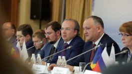 Moldovan president attends business forum in Moscow