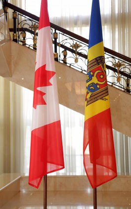 Moldovan president receives accreditation letters of new ambassadors agree