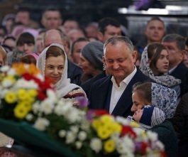 Președintele Republicii Moldova, Igor Dodon a participat la slujba oficiată la Catedrala Mitropolitană ”Nașterea Domnului”