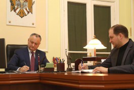 Igor Dodon a semnat o inițiativă legislativă cu privire la interzicerea explorării și exploatării gazelor de șist pe teritoriul Republicii Moldova