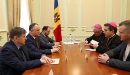 Igor Dodon a avut o întrevedere cu Nunţiul Apostolic în RM 