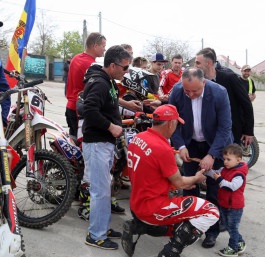 Igor Dodon a participat la deschiderea Campionatului de motocros