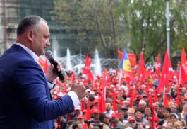 Igor Dodon, Președintele Republicii Moldova a participat la acțiunile dedicate Zilei internaționale a Solidarității Oamenilor Muncii