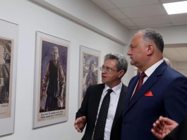 Igor Dodon a participat la inaugurarea expoziției placardelor din perioada Marelui Război pentru Apărarea Patriei