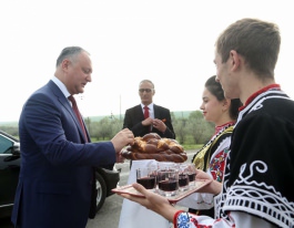 Președintele țării a vizitat Biserica Sfîntului Gheorghe din Taraclia.