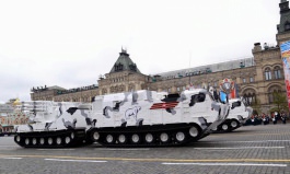 Igor Dodon a participat la Parada Victoriei din Piața Roșie și a depus flori la Mormîntul ostașului necunoscut