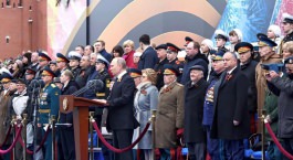 Igor Dodon a participat la Parada Victoriei din Piața Roșie și a depus flori la Mormîntul ostașului necunoscut