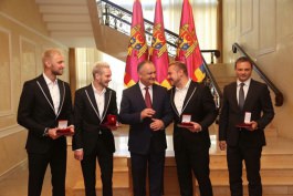 Interpreţii formaţiei ”SunStroke Project” au primit distincții de stat