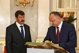 În cadrul vizitei de lucru la Budapesta, Igor Dodon a avut o întrevedere cu Președintele Ungariei, Janos Ader