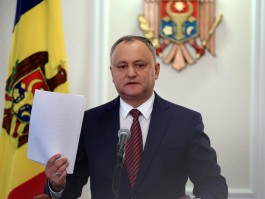 Preşedintele Moldovei a revocat din funcție patru miniştri, reprezentanți ai Partidului Liberal