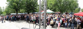 Președintele Igor Dodon a participat la Festivalul Căpșunelor și Mierii din satul Sadova