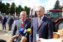 Igor Dodon a efectuat o vizită la Uzina de Tractoare din Minsk