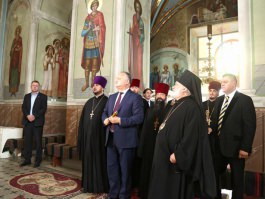 Președintele Igor Dodon a vizitat biserica Sfinții Arhangheli Mihail și Gavriil din satul Slobozia Mare