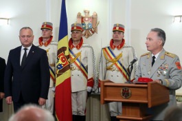 Cu ocazia aniversării a 26-a a Zilei Independenţei Republicii Moldova, șeful statului a conferit înalte distincții de stat unor personalități din mai multe domenii