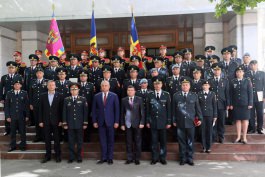 Șeful statului a conferit înaltele distincții de stat unui grup de militari, cu prilejul aniversării a 26 ani de la crearea Armatei Naționale