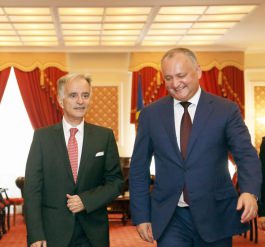 Președintele Igor Dodon a avut o întrevedere de rămas bun cu ambasadorul non-rezident al Muntenegrului în Republica Moldova, Milan Begović