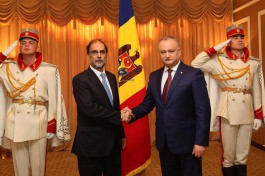 Moldovan president receives credentials from three ambassadors