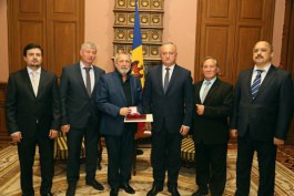 Moldovan president awards state order to Russian choreographer