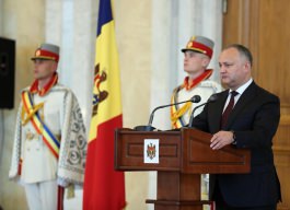 Igor Dodon a înmînat înalte distincții de stat și 141 de Diplome de Onoare ale Președintelui Republicii Moldova