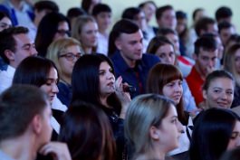 Moldovan president visits State University from Sochi