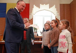 Igor Dodon a participat la ceremonia de premiere a învingătorilor Festivalului Internațional de Șah „Toamna Moldovei”