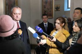 Președintele Moldovei Igor Dodon a vizitat principalul locaş sfînt al Bisericii Apostolice Armene