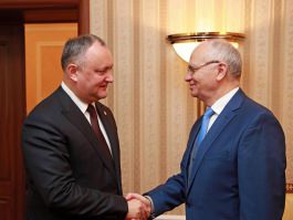 Președintele țării, Igor Dodon a avut o întrevedere cu Ambasadorul Federației Ruse în Republica Moldova, Farit Muhametşin