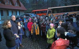 Dozens of children from both banks of the Dniester visited the President's residence in Chisinau and Condrita