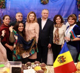 Igor și Galina Dodon au participat la Tîrgul Caritabil de Iarnă