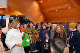 Igor Dodon: "More than 70 children from the northern regions of Moldova visited today the presidency"