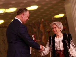 Igor Dodon a participat la inaugurarea expoziției-iarmaroc organizată sub patronajul Președintelui Republicii Moldova