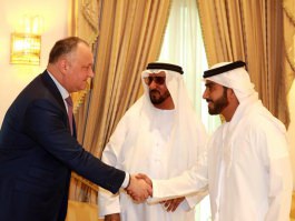 Moldovan President Igor Dodon met with the royal family at the invitation of Sheikh Faisal Bin Sultan Bin Salem Al Qassimi, the Governor of the Emirate of Sharjah (one of seven emirates) from 1972 to the present