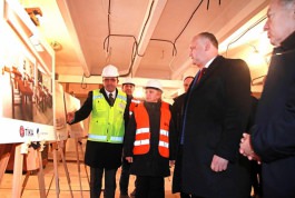 The President of the Republic of Moldova, Igor Dodon, together with the former Ambassador of the Republic of Turkey Hulusi Kilic, started the work on the repair and restoration of the building of the Presidency of the Republic of Moldova.