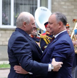 President of the Republic of Moldova Igor Dodon met with President of the Republic of Belarus Alexander Lukashenko, who is in Moldova on an official visit at the invitation of the head of our state