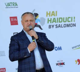 Președintele Igor Dodon a participat la deschiderea Festivalului de sport și muzică “Hai Haiduci!”