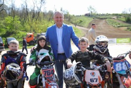 Șeful statului a participat la deschiderea Campionatului Europei Centrale la motociclism și la Campionatul deschis la motocross, în memoria lui Iurii Gagarin  