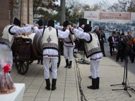 Președintele Nicolae Timofti a participat la târgul vinului „Cu dragoste din sudul Moldovei”