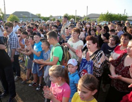 Igor Dodon a participat la ceremonia de inaugurare a două complexuri sportive din localitățile Congaz și Copceac din UTA Găgăuzia